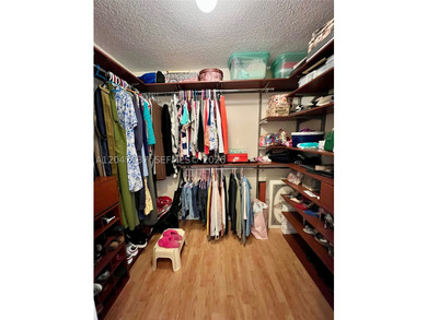 Beautifully maintained 3 bedroom 2 bath single family home in - photo 19