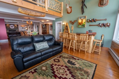 Stunning, Direct Lakeside Home w/4 Car Garage - photo 14