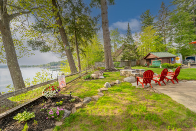 Stunning, Direct Lakeside Home w/4 Car Garage - photo 3