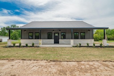 Lake Tawakoni Home For Sale in East Tawakoni Texas