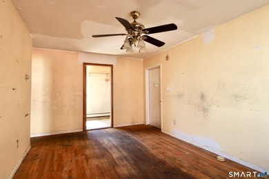 Endless possibilities in this 3 room 1 Bed condo located in East - photo 8