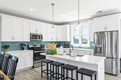 Welcome to **Sun Kissed**, a beautifully furnished 5-bedroom - photo 18