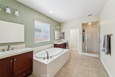Gorgeous 3,156 Sqft. Single Story Pool & Spa Home with 4 - photo 21