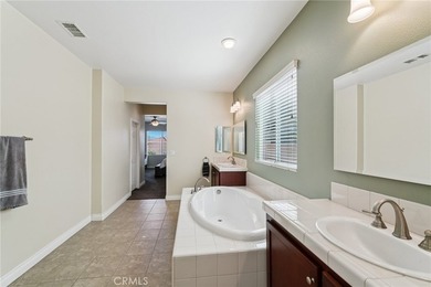 Gorgeous 3,156 Sqft. Single Story Pool & Spa Home with 4 - photo 22