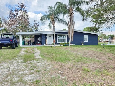 LAKE OKEECHOBEE ACCESS - Fully Remodeled & Move-In Ready! - photo 2