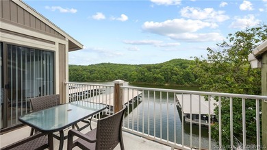 Top floor, vaulted ceiling, panoramic views of Lake of the - photo 27