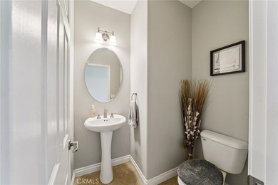 Gorgeous 3,156 Sqft. Single Story Pool & Spa Home with 4 - photo 30