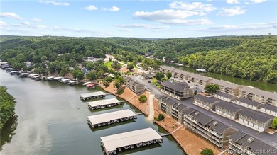 Top floor, vaulted ceiling, panoramic views of Lake of the - photo 31