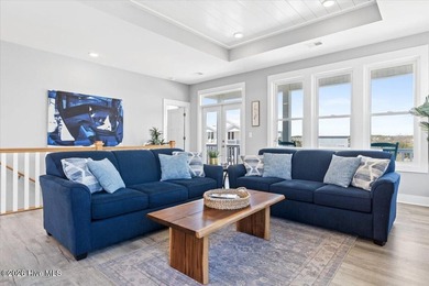 Welcome to **Sun Kissed**, a beautifully furnished 5-bedroom - photo 32