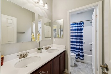 Gorgeous 3,156 Sqft. Single Story Pool & Spa Home with 4 - photo 32