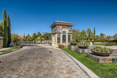 Breathtaking Las Vegas Strip views and sweeping golf course - photo 34