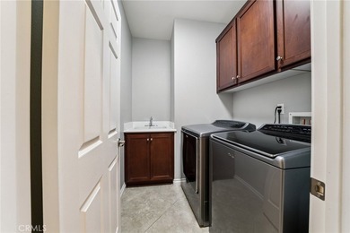 Gorgeous 3,156 Sqft. Single Story Pool & Spa Home with 4 - photo 35