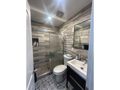 Prime Mixed-Use Investment Opportunity! Well-maintained - photo 9