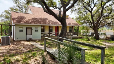 Looking for a property where you can live and work in the Texas - photo 2