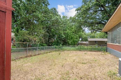 This 3 bedroom, 2 bathroom home sits on a spacious .5-acre - photo 5