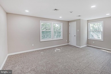 Looking for more home for your money? This beautifully renovated - photo 21