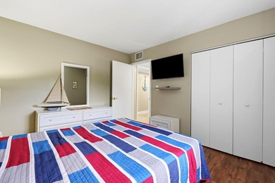 Welcome to Holiday Tower, where coastal convenience and a - photo 23