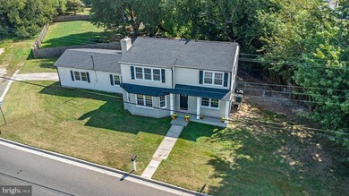 Looking for more home for your money? This beautifully renovated - photo 30