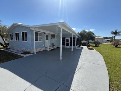 Seller offering FREE LOT RENT FOR 3 MONTHS AND GOLF CART WITH - photo 3