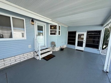Seller offering FREE LOT RENT FOR 3 MONTHS AND GOLF CART WITH - photo 8