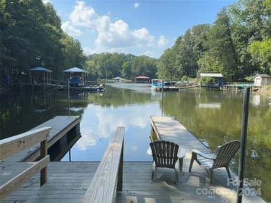 Lake Norman Lot For Sale in Mooresville North Carolina