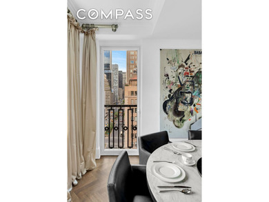PARK AVENUE RESIDENCE FEATURING: HIGH FLOOR, HIGH CEILINGS - photo 4