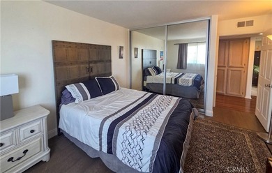 Welcome to this beautiful, spacious end-unit condominium - photo 12