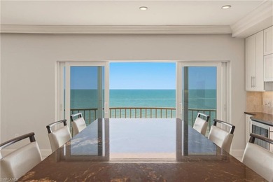 Beautiful 3 bedroom penthouse corner unit with amazing views