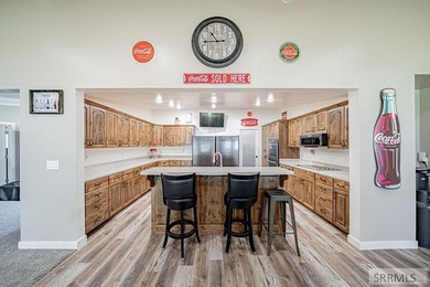 Once a licensed assisted-living home, this one-of-a-kind 4,292 - photo 15