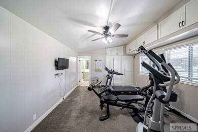 Once a licensed assisted-living home, this one-of-a-kind 4,292 - photo 23