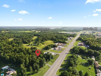 Space, privacy, and an unbeatable location! This 2-3 bedroom - photo 23