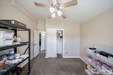 Once a licensed assisted-living home, this one-of-a-kind 4,292 - photo 31