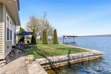 Seneca Lake! On the water! Built in 2016, and still feels brand - photo 2