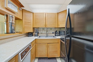 Units can be rented. BEST VALUE IN THE NEIGHBORHOOD. INCREDIBLE - photo 5