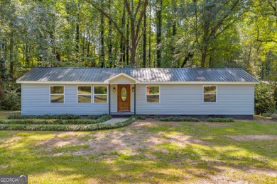 Lake Home For Sale in Lavonia, Georgia