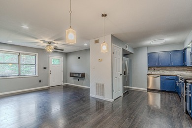 Cute and Cozy home located on the westside of Paragould. Slab - photo 11