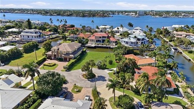 A prime waterfront homesite at the end of a quiet cul-de-sac in - photo 1