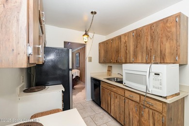 Owner says bring offers!!! Crisp and convenient, this 2 bed, 2 - photo 11
