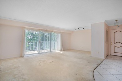 Empty Nesters or 1st time buyers! 2 bedroom, 2 bathroom one - photo 11