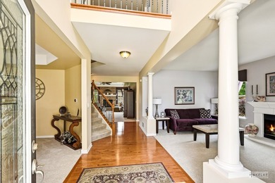 Absolutely stunning model quality home with all the bells and - photo 3