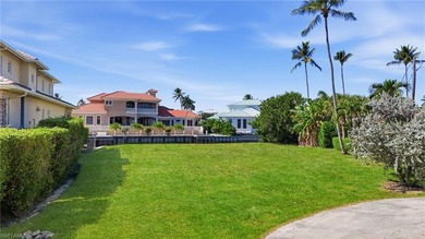 A prime waterfront homesite at the end of a quiet cul-de-sac in - photo 3