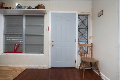 Low price for lots of space (1846 sq ft) This home features 3 - photo 4