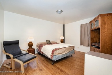 Owner says bring offers!!! Crisp and convenient, this 2 bed, 2 - photo 14