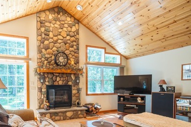 Welcome to your private retreat nestled on 2.71 serene acres - photo 15