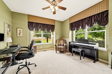 Absolutely stunning model quality home with all the bells and - photo 6
