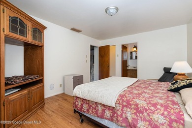 Owner says bring offers!!! Crisp and convenient, this 2 bed, 2 - photo 16