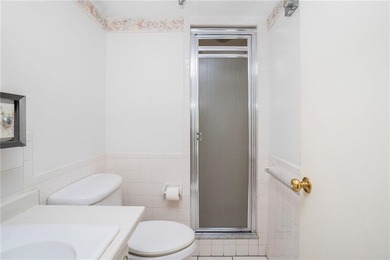 Empty Nesters or 1st time buyers! 2 bedroom, 2 bathroom one - photo 19