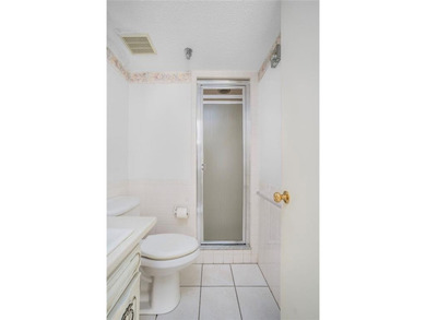 Empty Nesters or 1st time buyers! 2 bedroom, 2 bathroom one - photo 20
