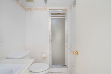 Empty Nesters or 1st time buyers! 2 bedroom, 2 bathroom one - photo 21