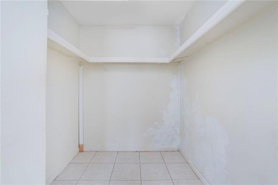 Empty Nesters or 1st time buyers! 2 bedroom, 2 bathroom one - photo 24